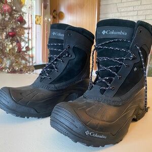 Men's Black Columbia Bugaboot III insulated waterproof winter boot 9
